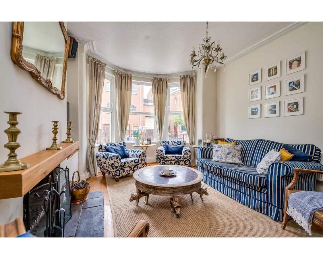 Central Belfast Apartments Ormeau Park Residence Екстер'єр фото